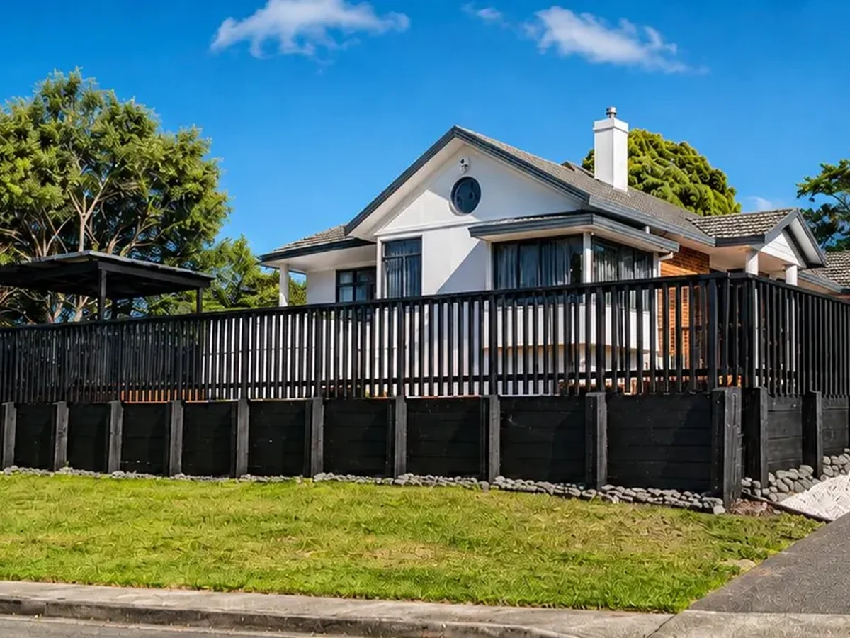 Retaining wall, deck, fence and pergola project in Rosedale, Albany